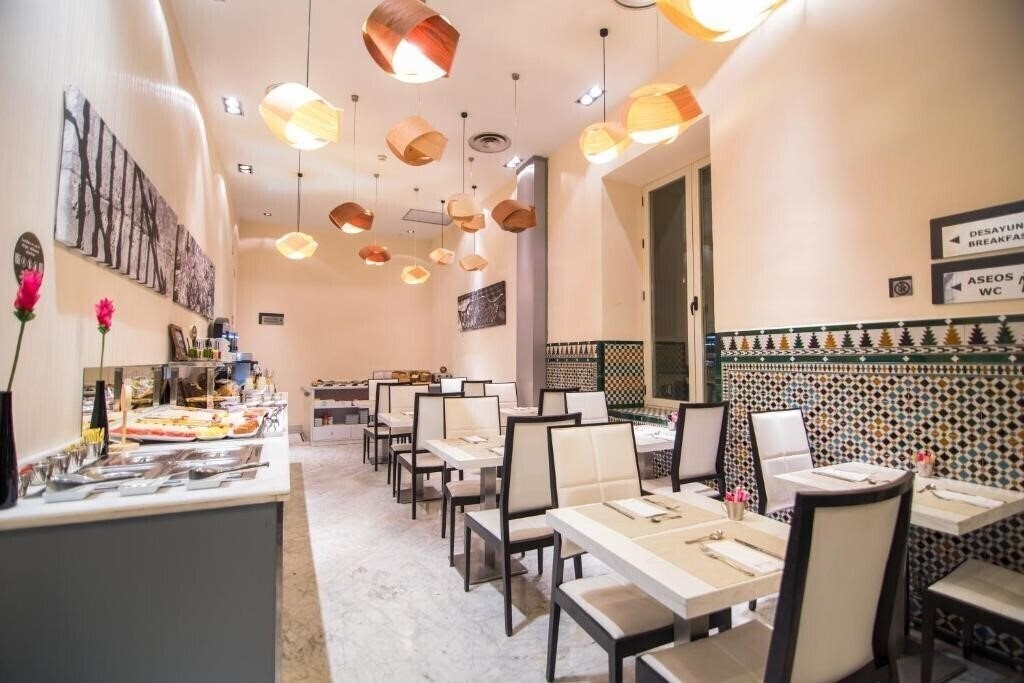 Изображение Petit Palace Santa Cruz 4*