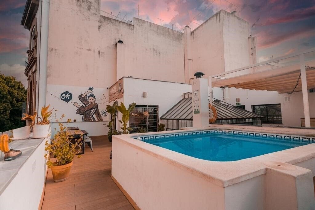 Фотография Oasis Backpackers Hostel Sevilla 2*