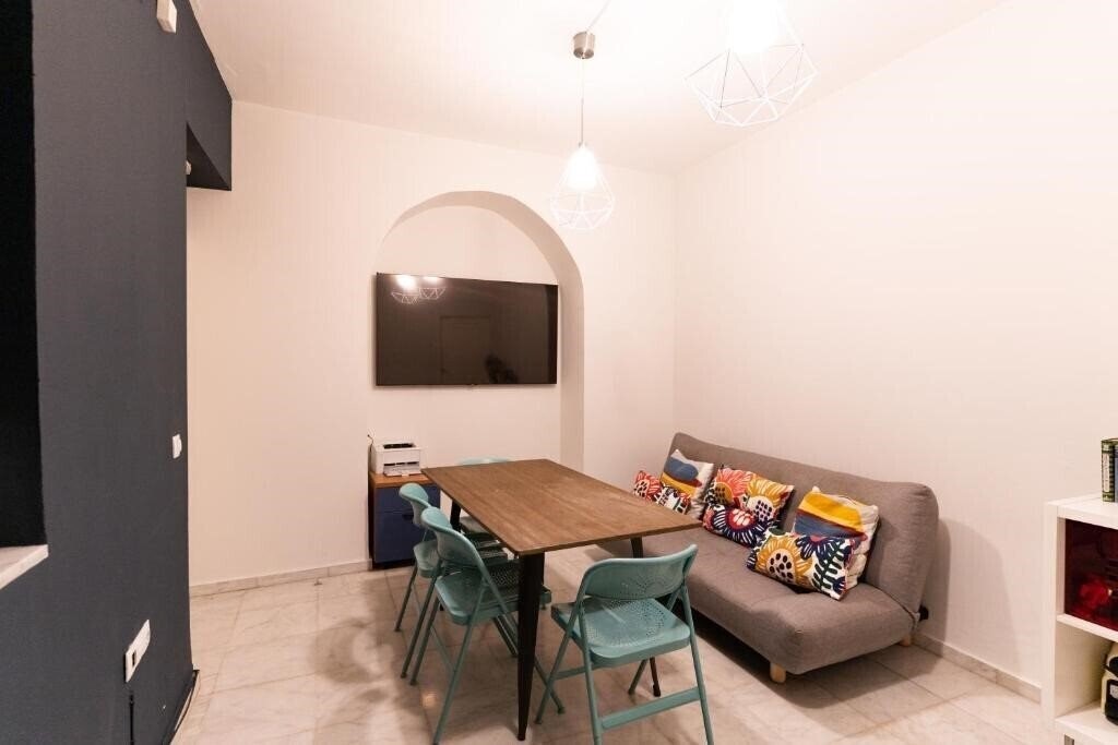 Изображение Oasis Backpackers Hostel Sevilla 2*