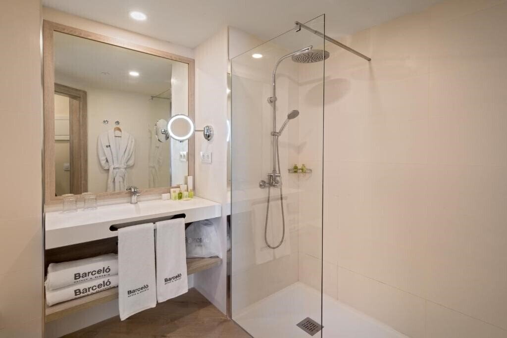 Картинка Barcelo Santiago 4*