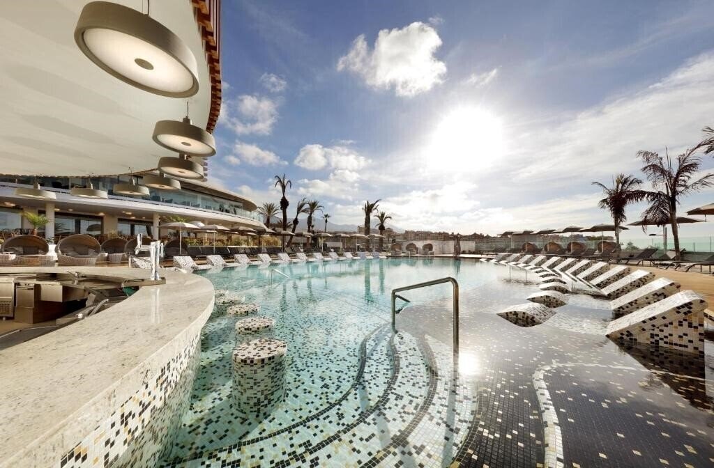 Отель Hard Rock Hotel Tenerife 5*