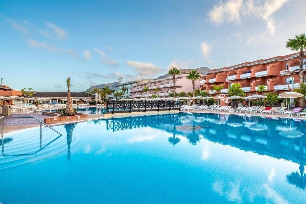 Отель Landmar Costa los Gigantes Family Resort 4*