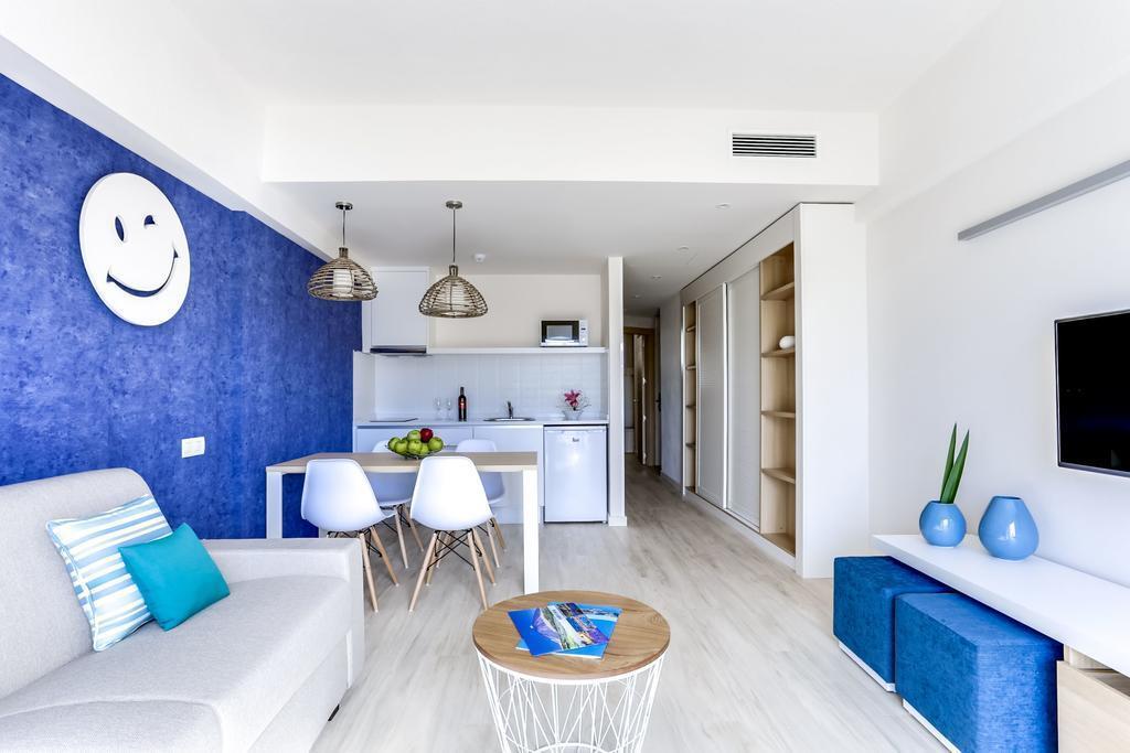 Отель HOVIMA La Pinta Beachfront Family Hotel 4*