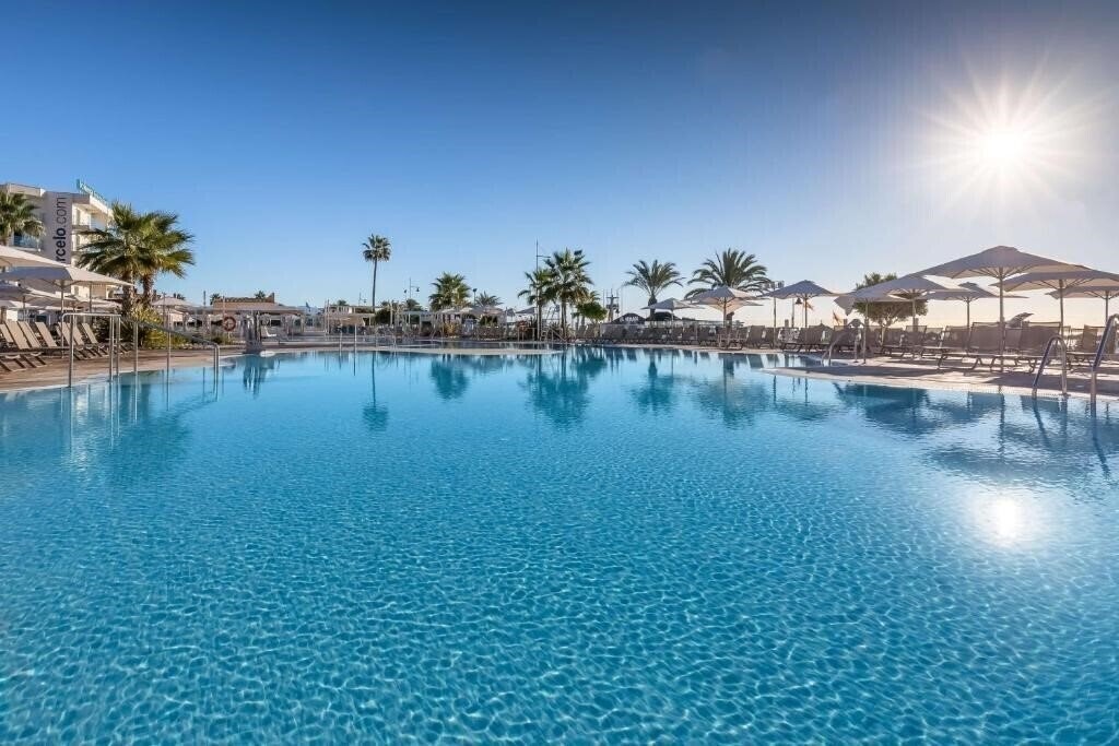 Отель Occidental Torremolinos Playa 4*