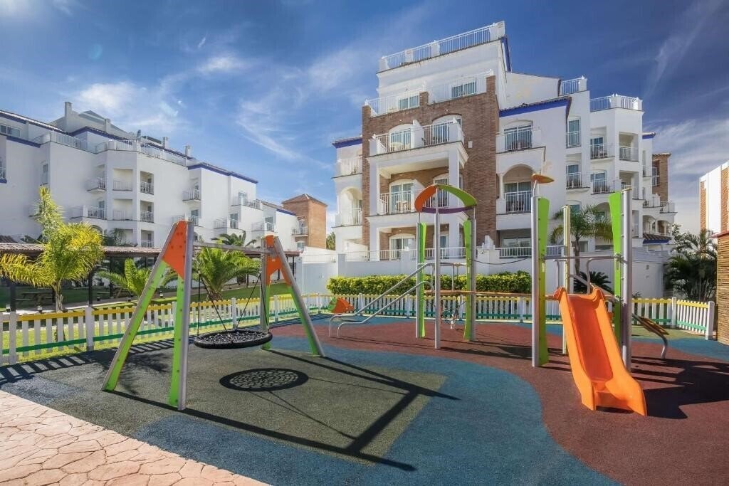 Изображение Occidental Torremolinos Playa 4*