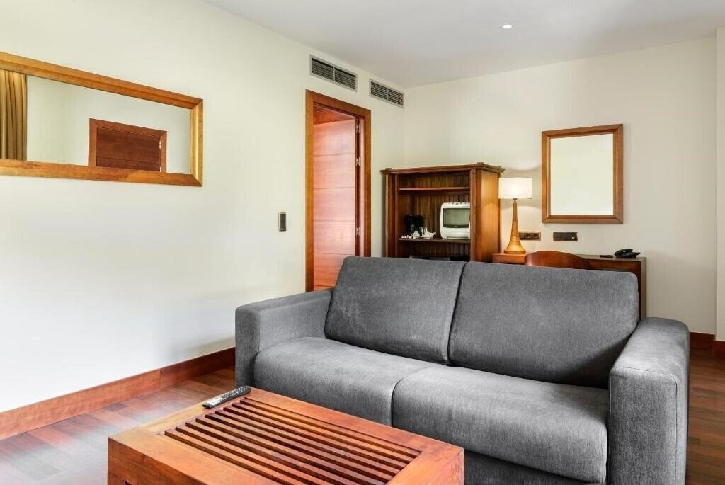 Картинка Barcelo Monasterio De Boltana 5*