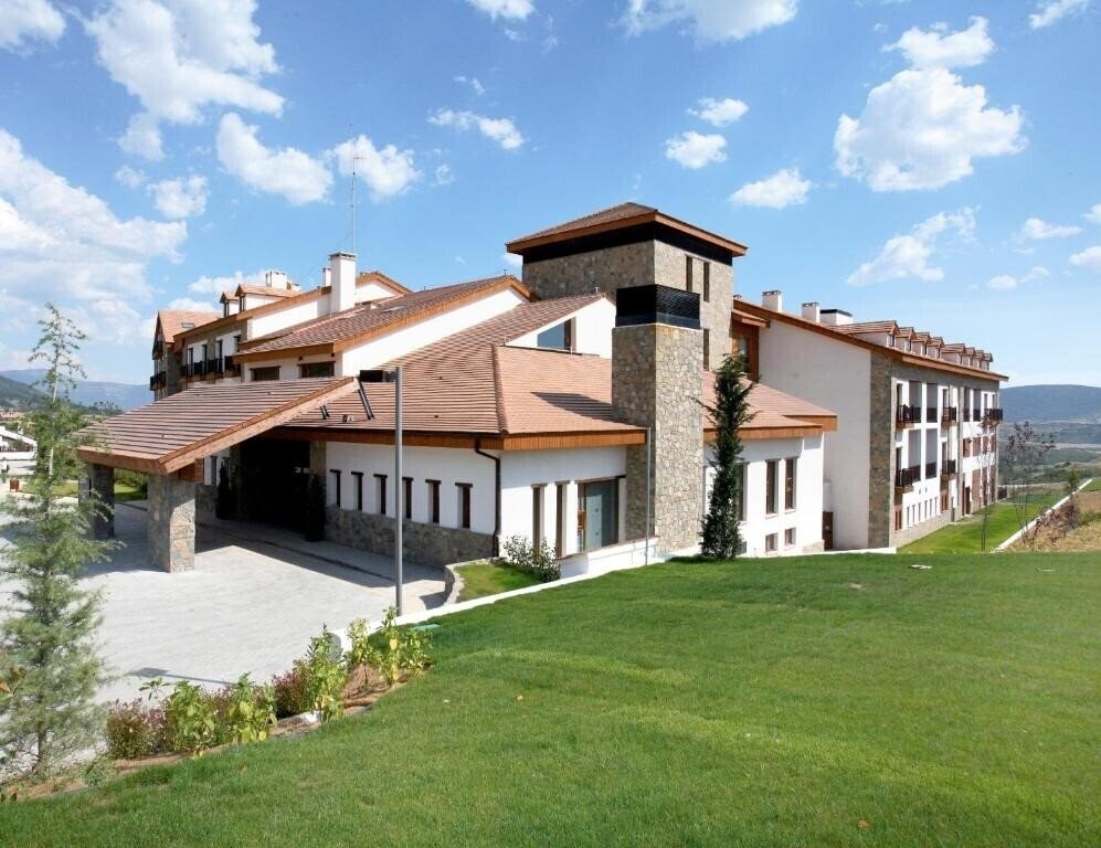 Изображение Golf & SPA Real Badaguas Jaca (ex. Barcelo Jaca Golf & SPA, Barcelo Golf Hotel Jaca) 4*