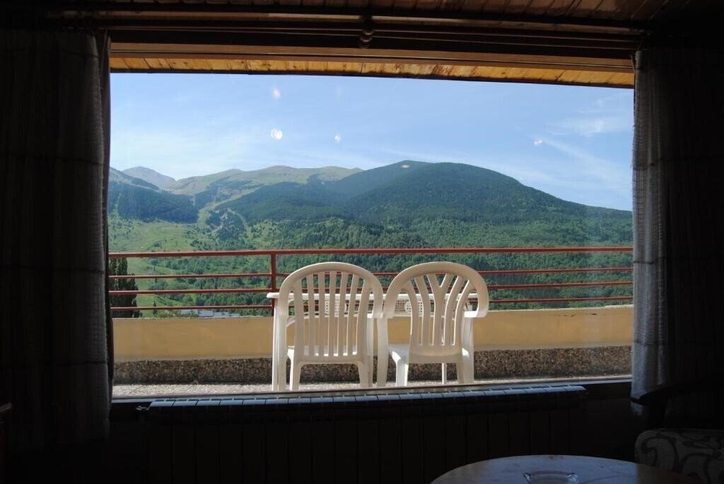 Фото Apartamentos Yoy Edelweiss 3*