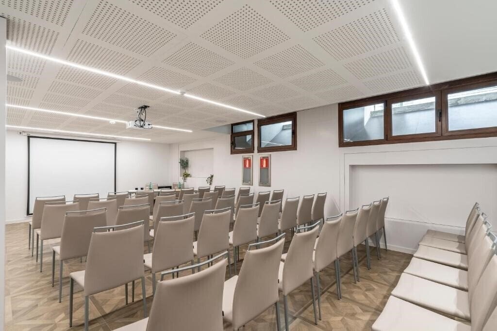 Изображение Vincci Lys 4*