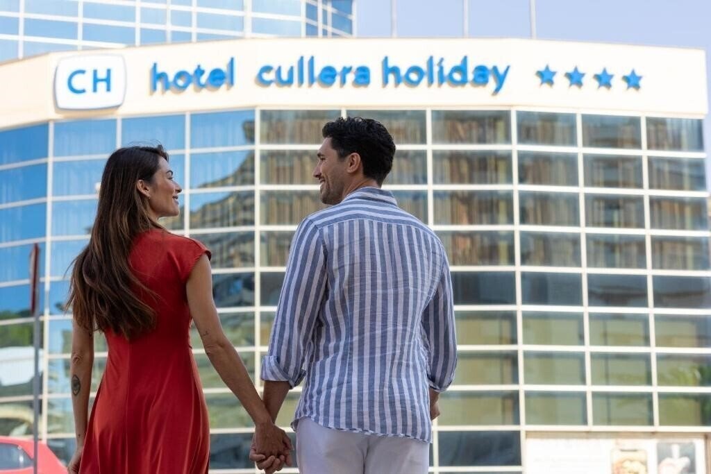 Отель Cullera Holiday 4*