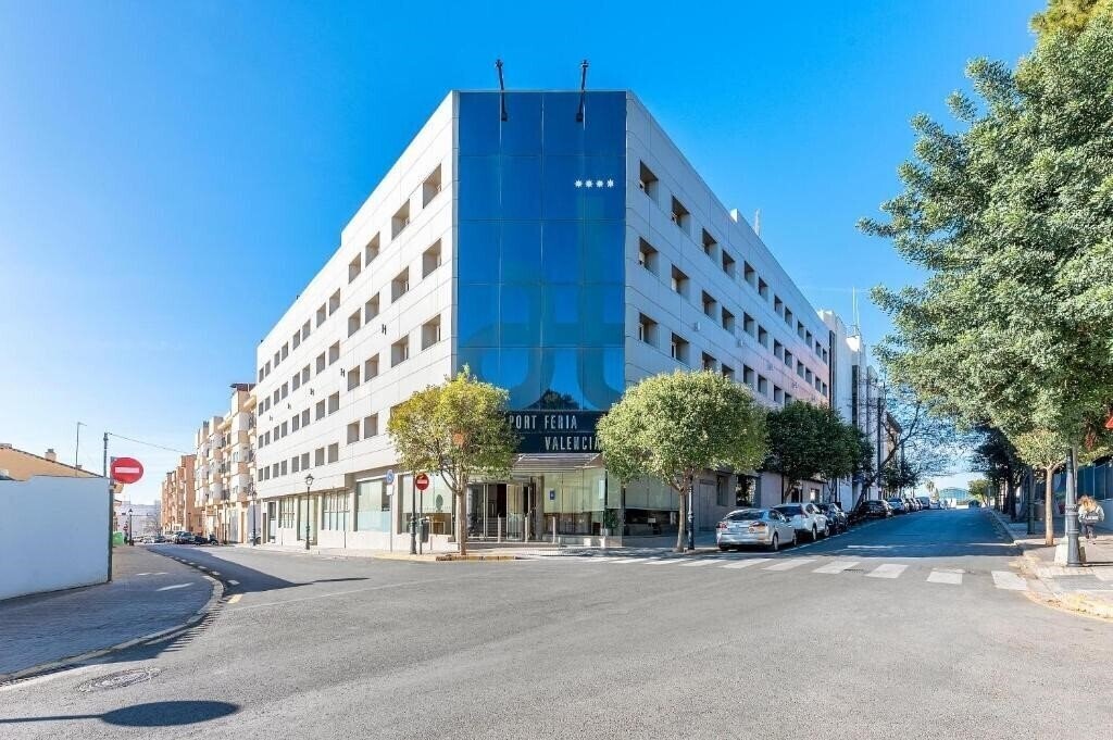 Отель Port Feria Valencia (ex. Tryp Valencia Feria) 4*