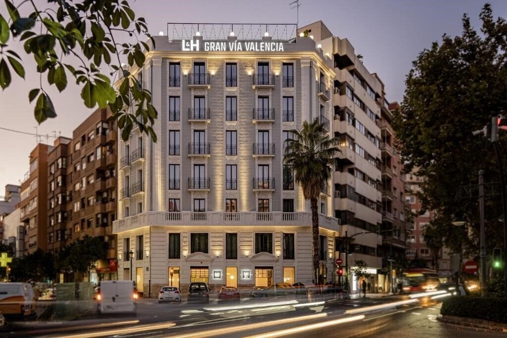 Картинка L&H Gran Via Valencia 4*