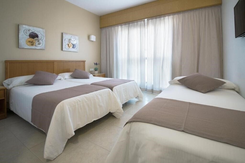 Фотография Hotel Albatros Gandia 3*