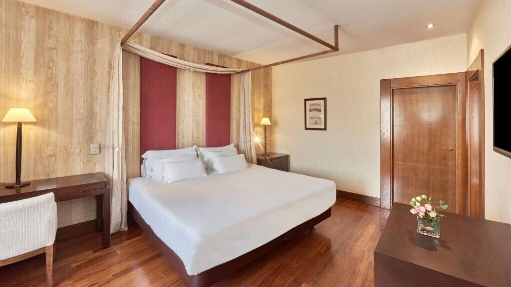 Фото Nh Collection Palacio De Burgos 4*