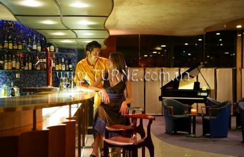 Отель Carlemany 4*