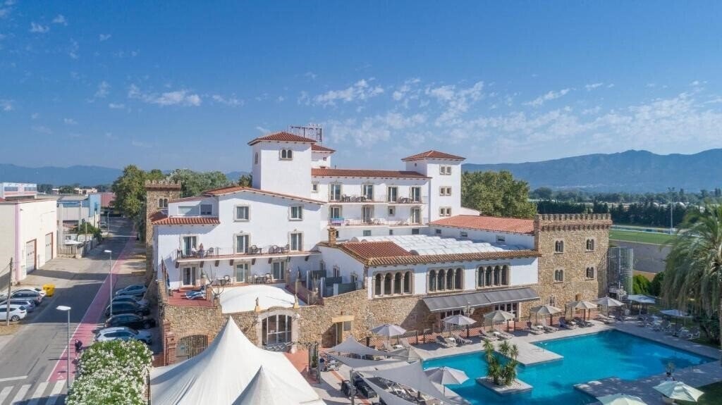 Фото Castell Blanc 3*