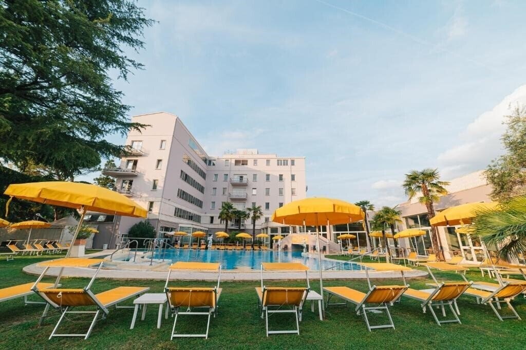 Фотография Terme Helvetia 4*