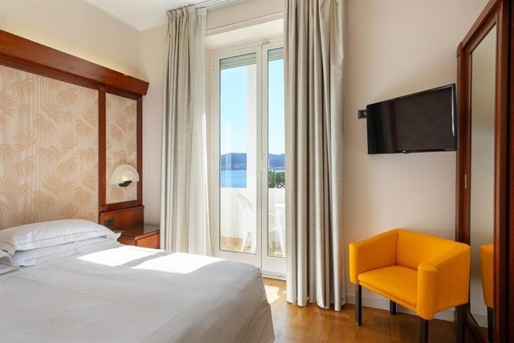 Картинка Grand Hotel Mediterranee 4*