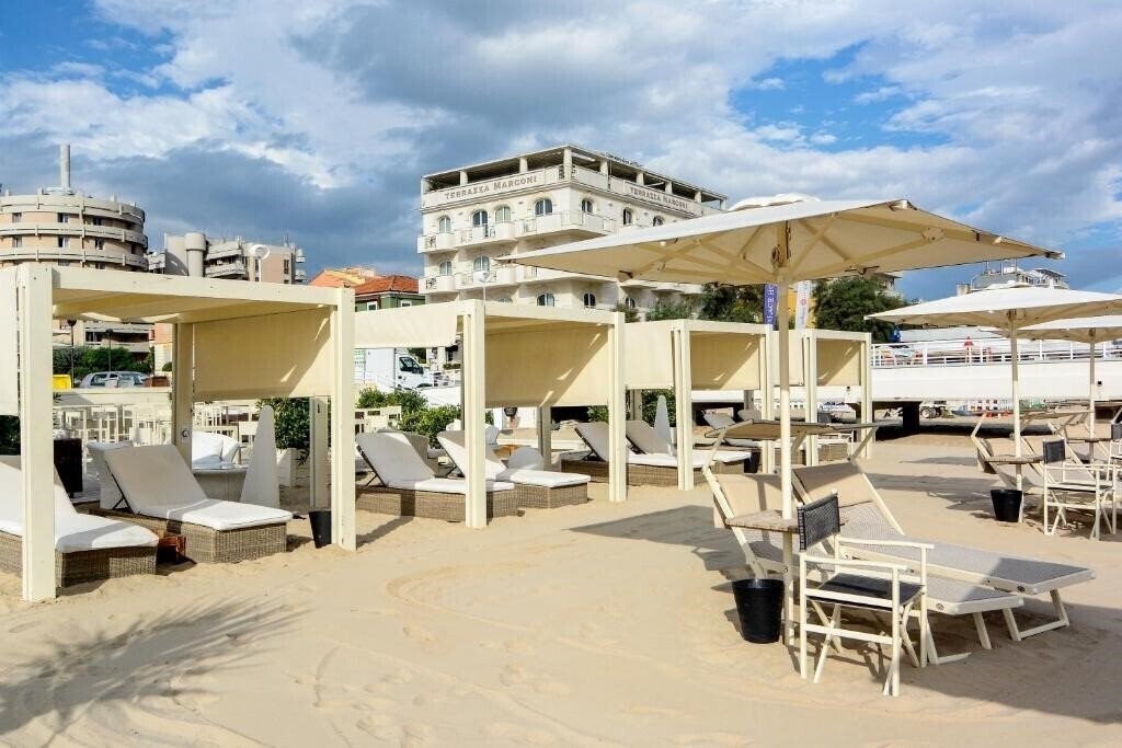 Отель Terrazza Marconi 4*