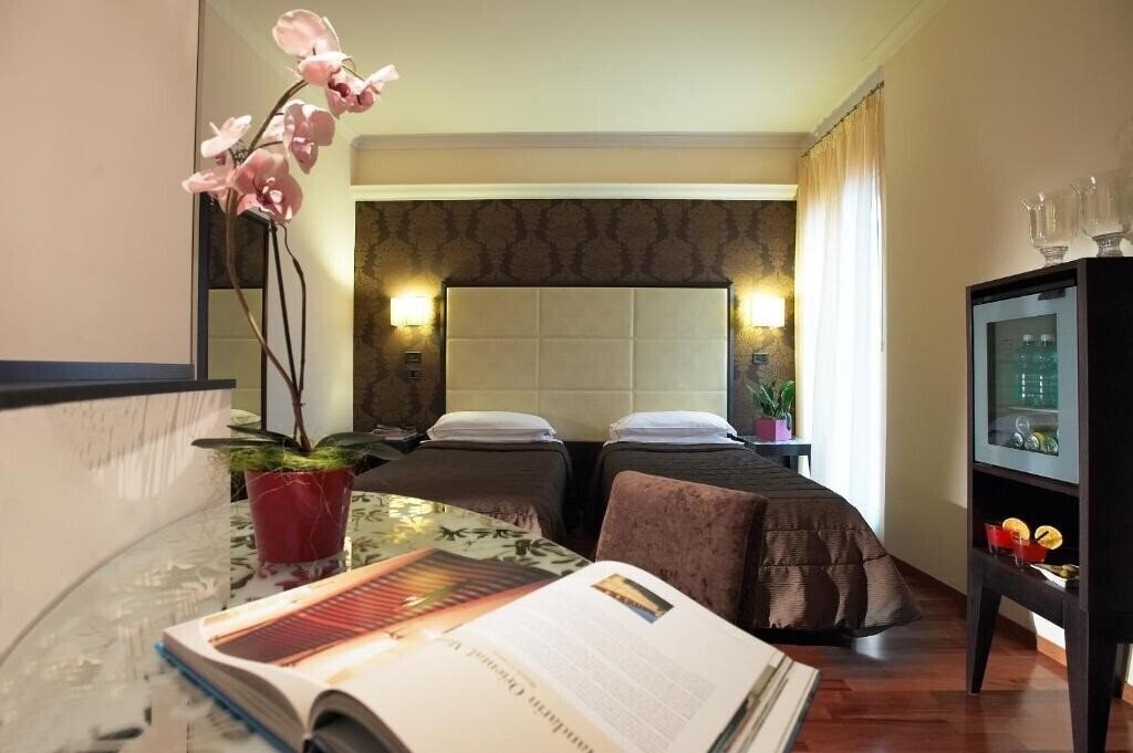 Картинка Hotel Touring Bologna 3*