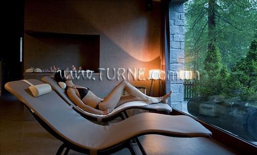 Отель Hermitage Relais & Chateaux 5*