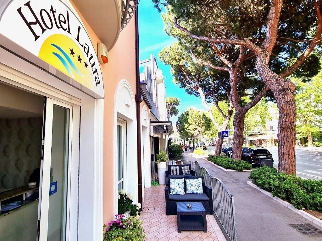 Фотография Laura (Cesenatico) 3*