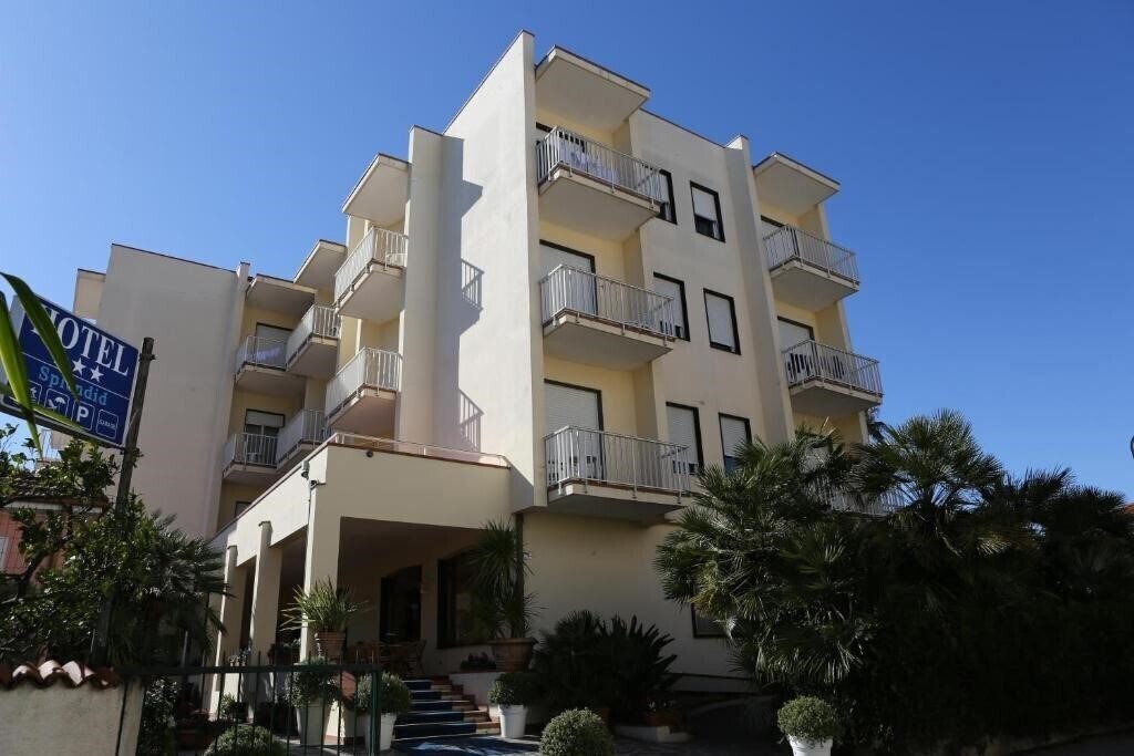 Изображение Splendid Hotel 3*