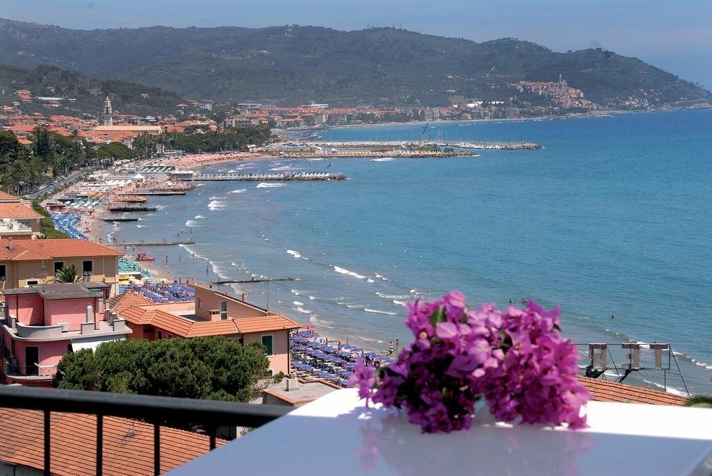 Фотография Piccolo 3*