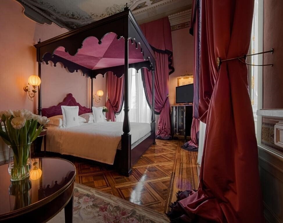 Фото Grand Hotel Villa Cora 5*