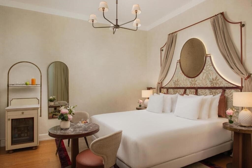 Картинка NH Porta Rossa 4*