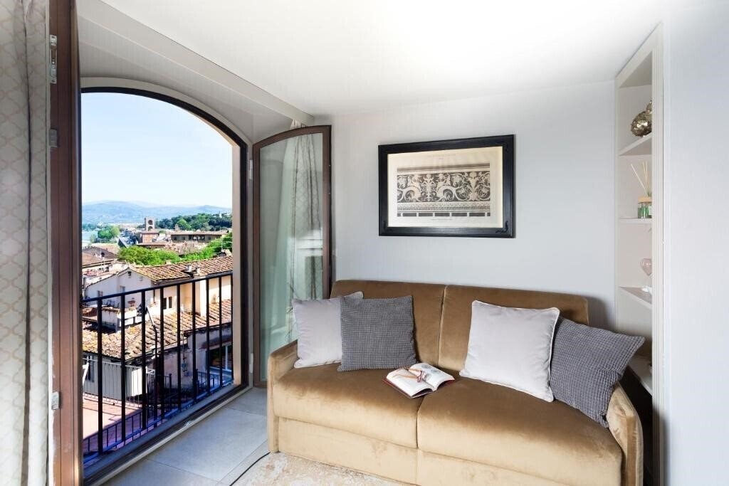 Отель Qk Costa58 Home Tower 5*