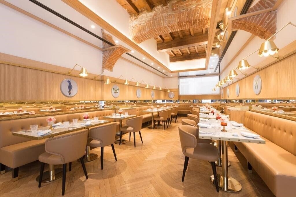 Отель Tornabuoni Beacci 4*