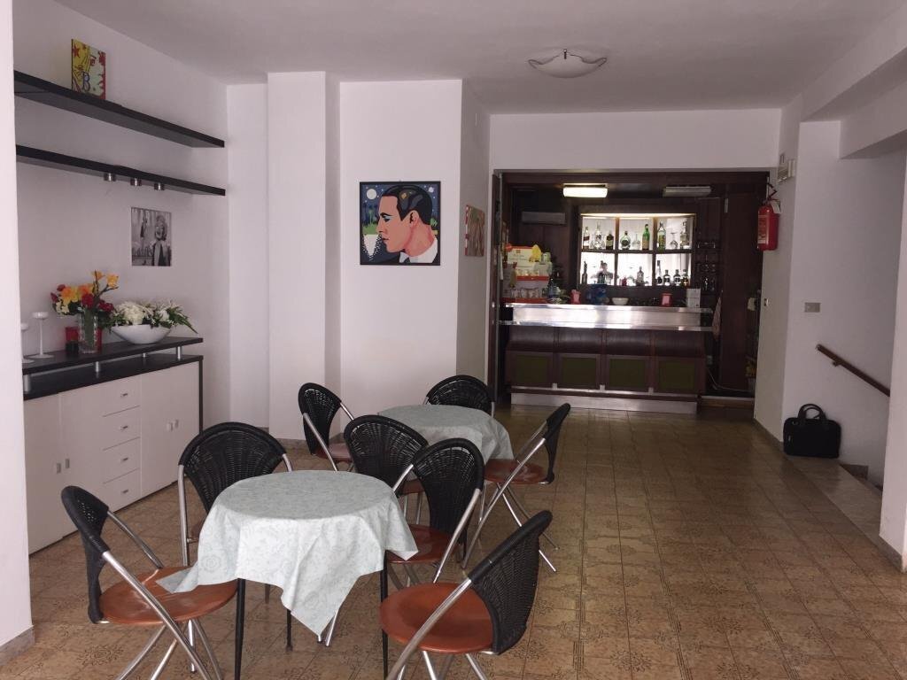 Изображение Antonia 3*