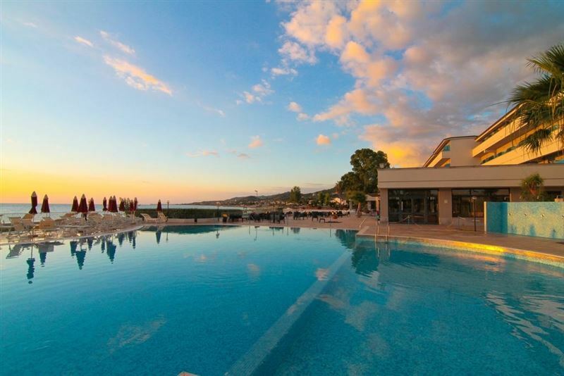 Отель Club Esse Costa Dello Ionio 4*