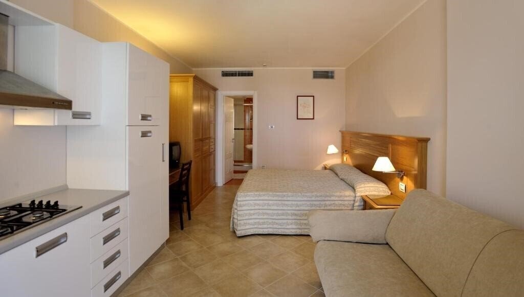 Фотография Santa Monica 3*