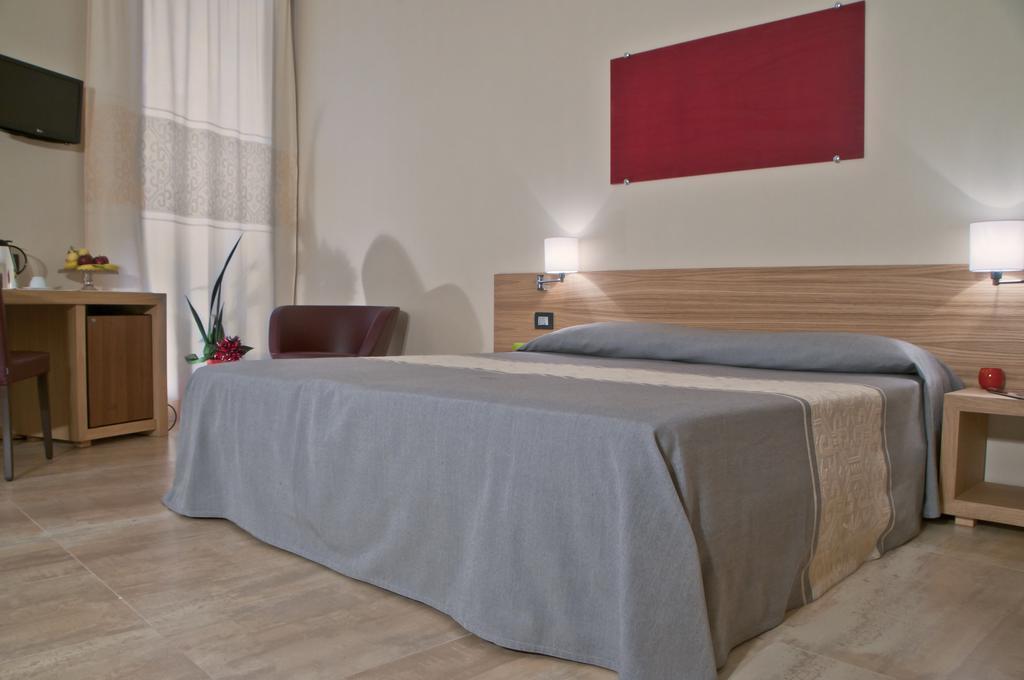 Отель Hotel Italia 3*