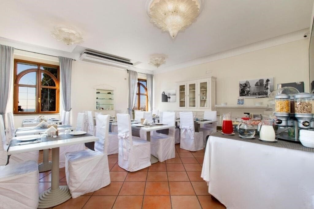 Изображение Hotel Herculaneum 3*