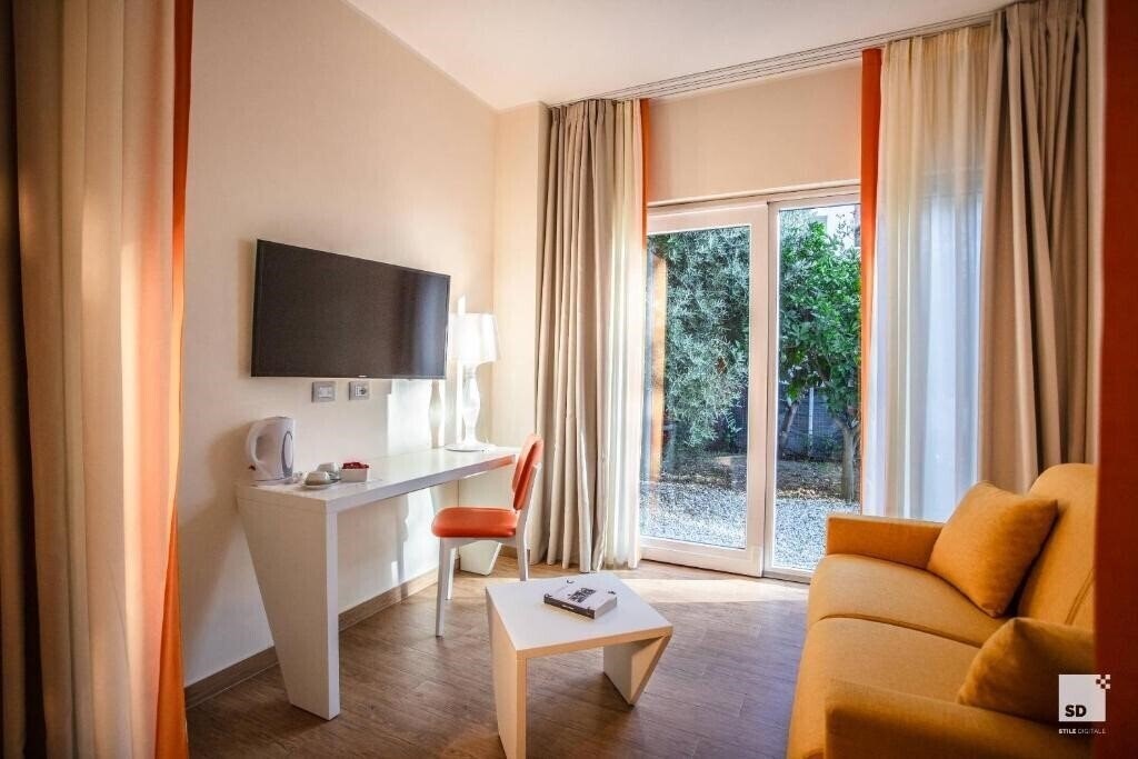 Картинка Tonicello 3*