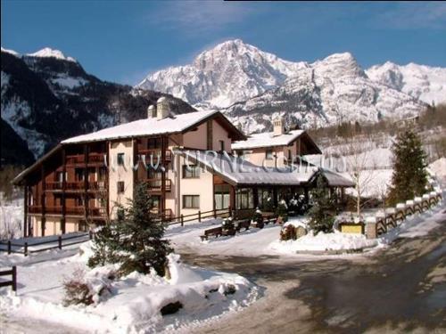 Отель Le Grand Hotel Cour Maison 4*