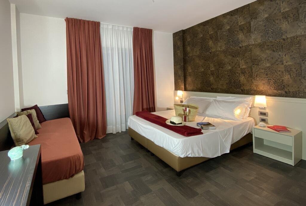 Фото Pace Hotel (Paestum) 3*