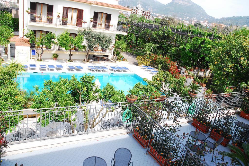 Отель Florida (Sant' Agnello) 3*