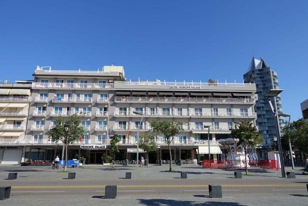Отель Principe Palace 4*
