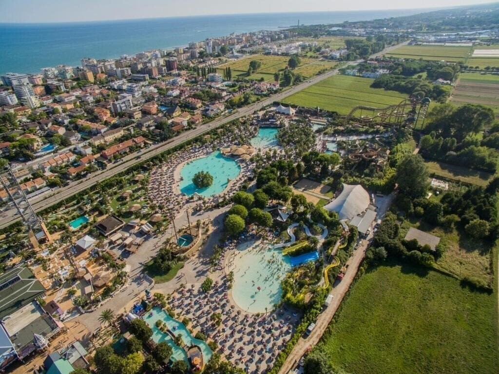 Фотография Apartments Semiramis 2*