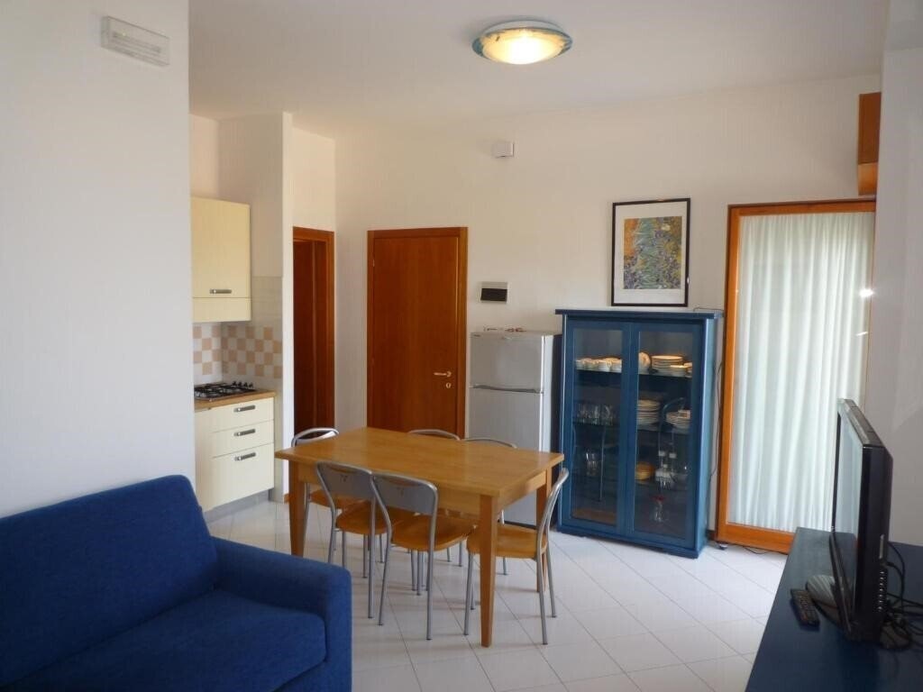 Изображение Apartments Semiramis 2*