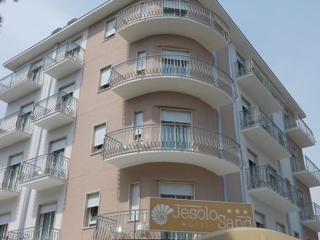 Отель Jesolo Sand 3*