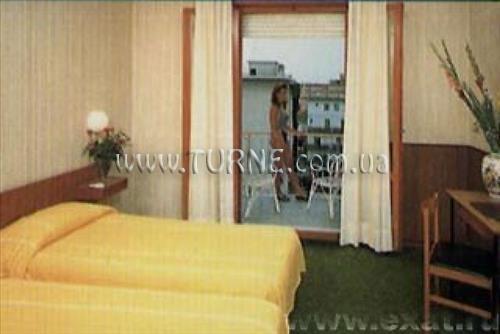 Отель Maxi Heron 3*