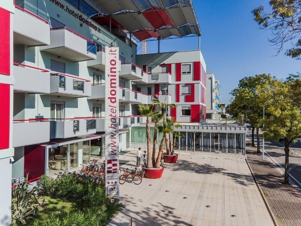 Отель Domino Suite & Residence 3*