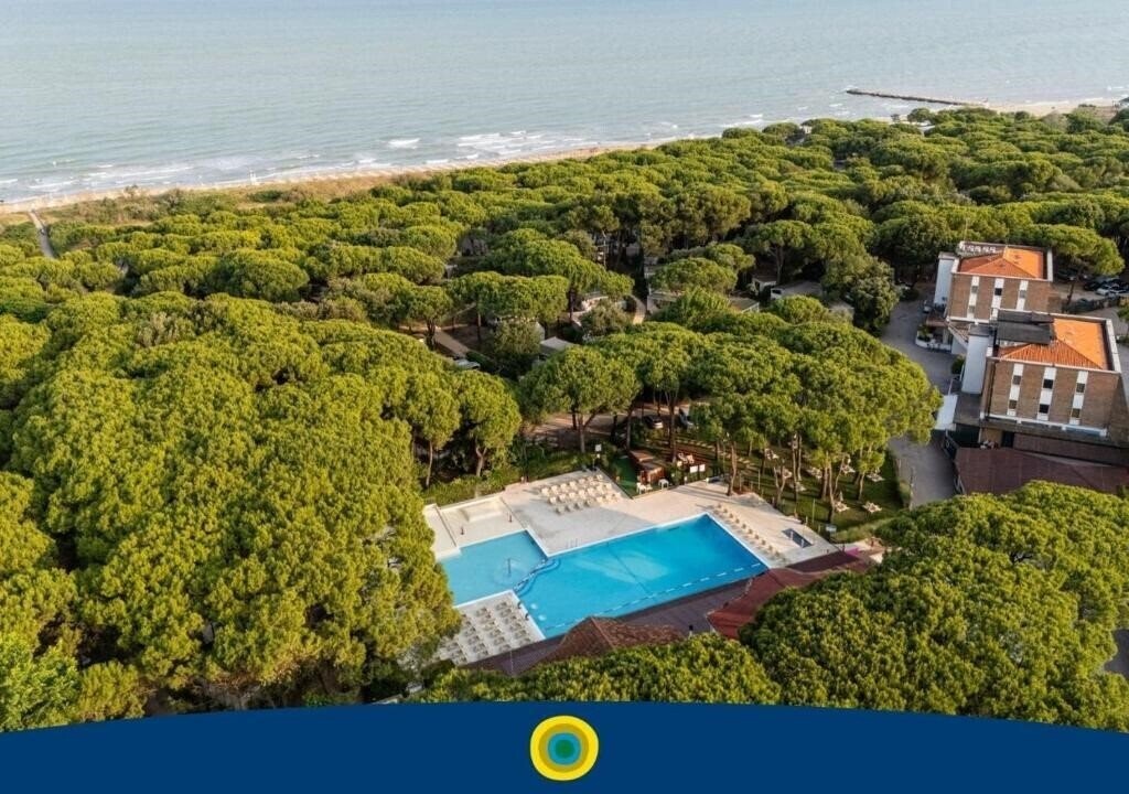 Отель Jesolo Mare Camping Village 3*