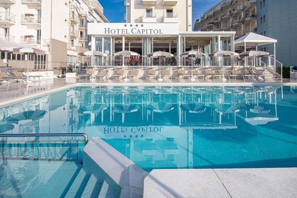 Фотография Capitol 3*