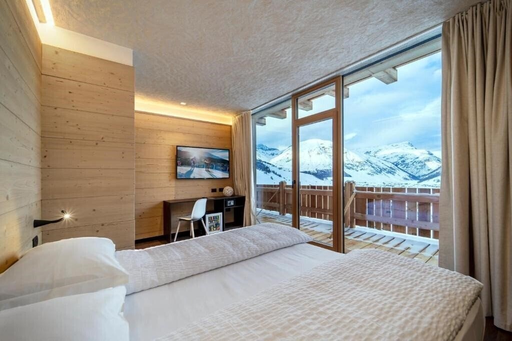 Фото Alpen Village Hotel 3*